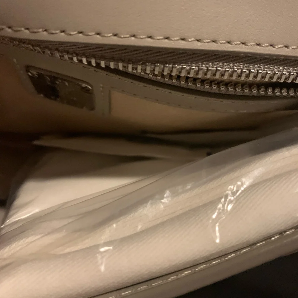 👛SOLD👛GORGEOUS MCM Soft Pink Visetos MILLIE Purse~NWT - Picture 6 of 15